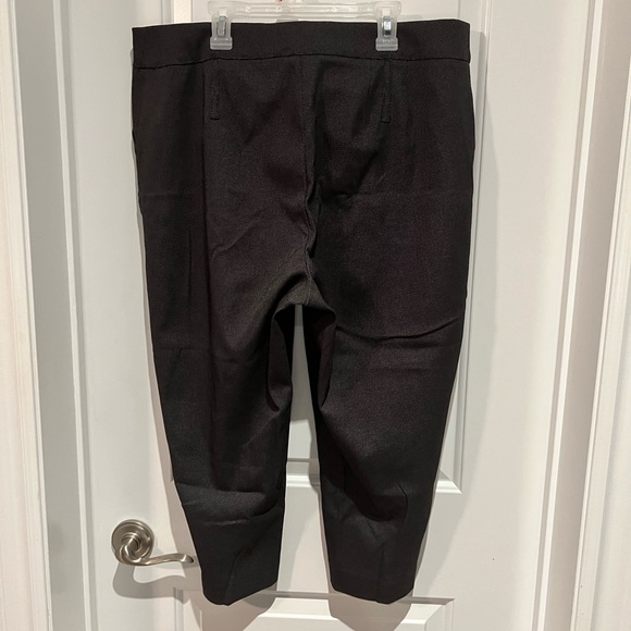 Penningtons curvy fit dress pant capri - Picture 2 of 4